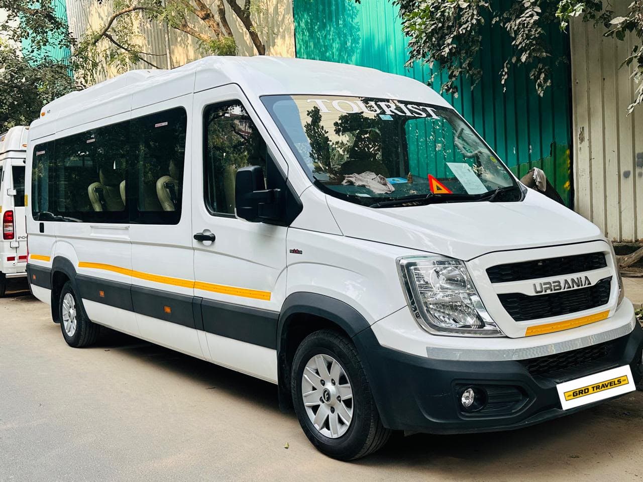 Urbania 17 Seater